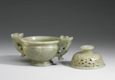 图片[3]-Jade incense burner with animal-mask pattern and dragon-shaped handles, Qing dynasty (1644-1911)-China Archive